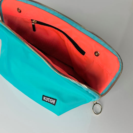 Vacationer Large Makeup Bag